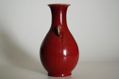 A Chinese monochrome sang-de-boeuf-glazed yuhuchunping vase, 18/19th C.